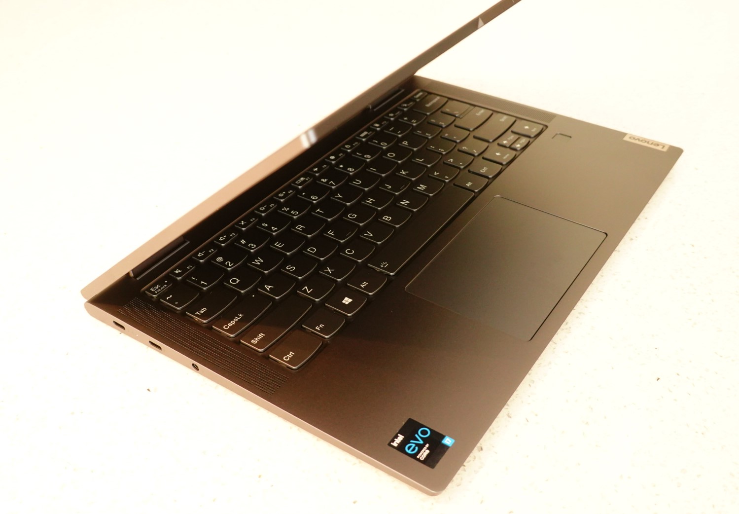 Lenovo Yoga 7i Review Syllepsis